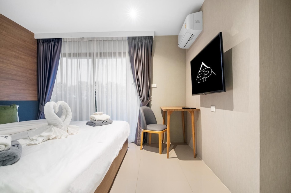 Beachfront 1501 2BR at Wyndham Naithon Phuket