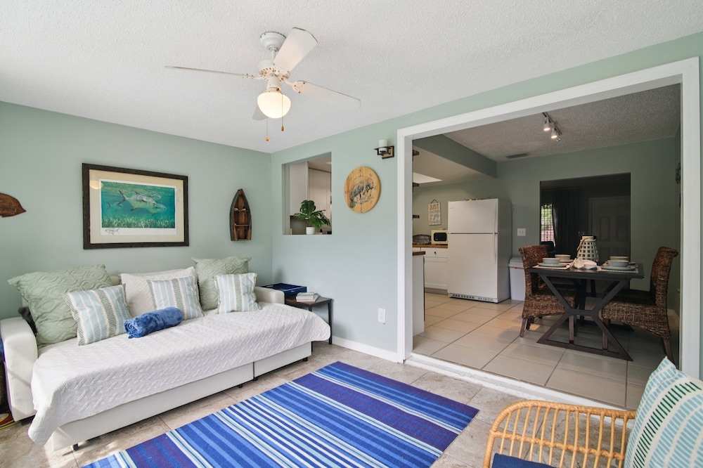 Crystal Blue Haven 3 Bedroom Cottage