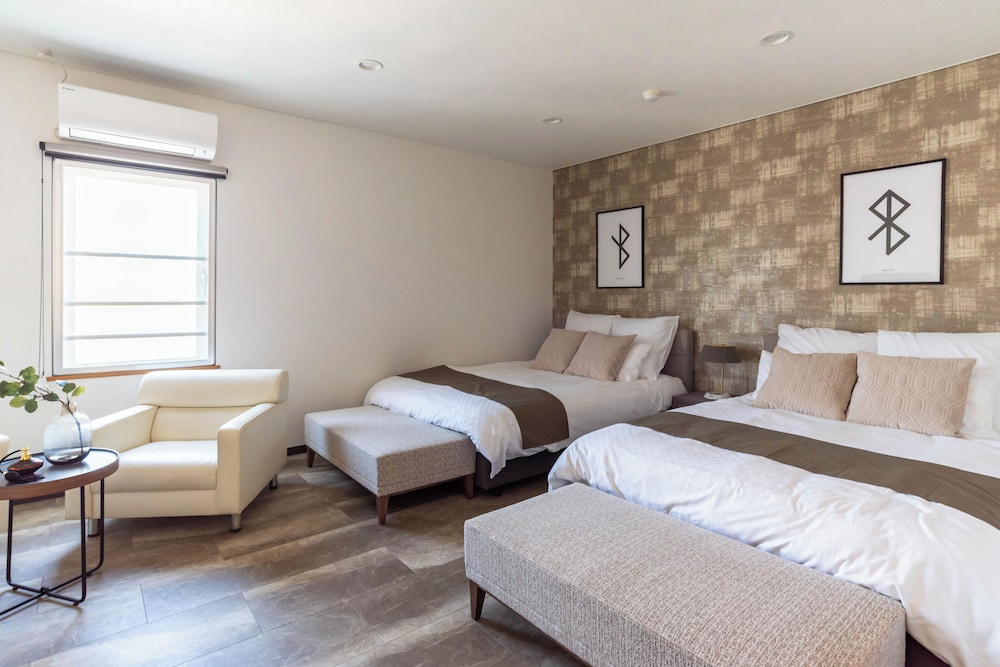 Bijou Suites AI PREMIUM