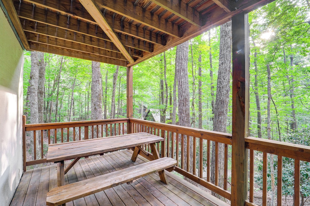 Deep Gap Cabin w/ Private Deck & Community Perks! view 3