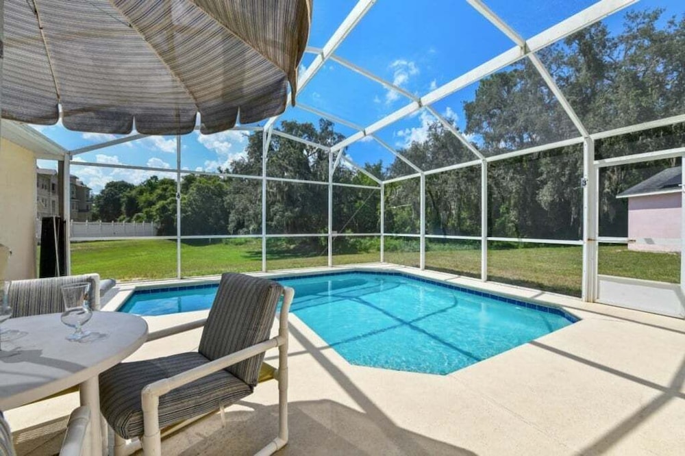 Reserve Retreat - Gated 4br With Pool Near Disney 4 Bedroom Villa