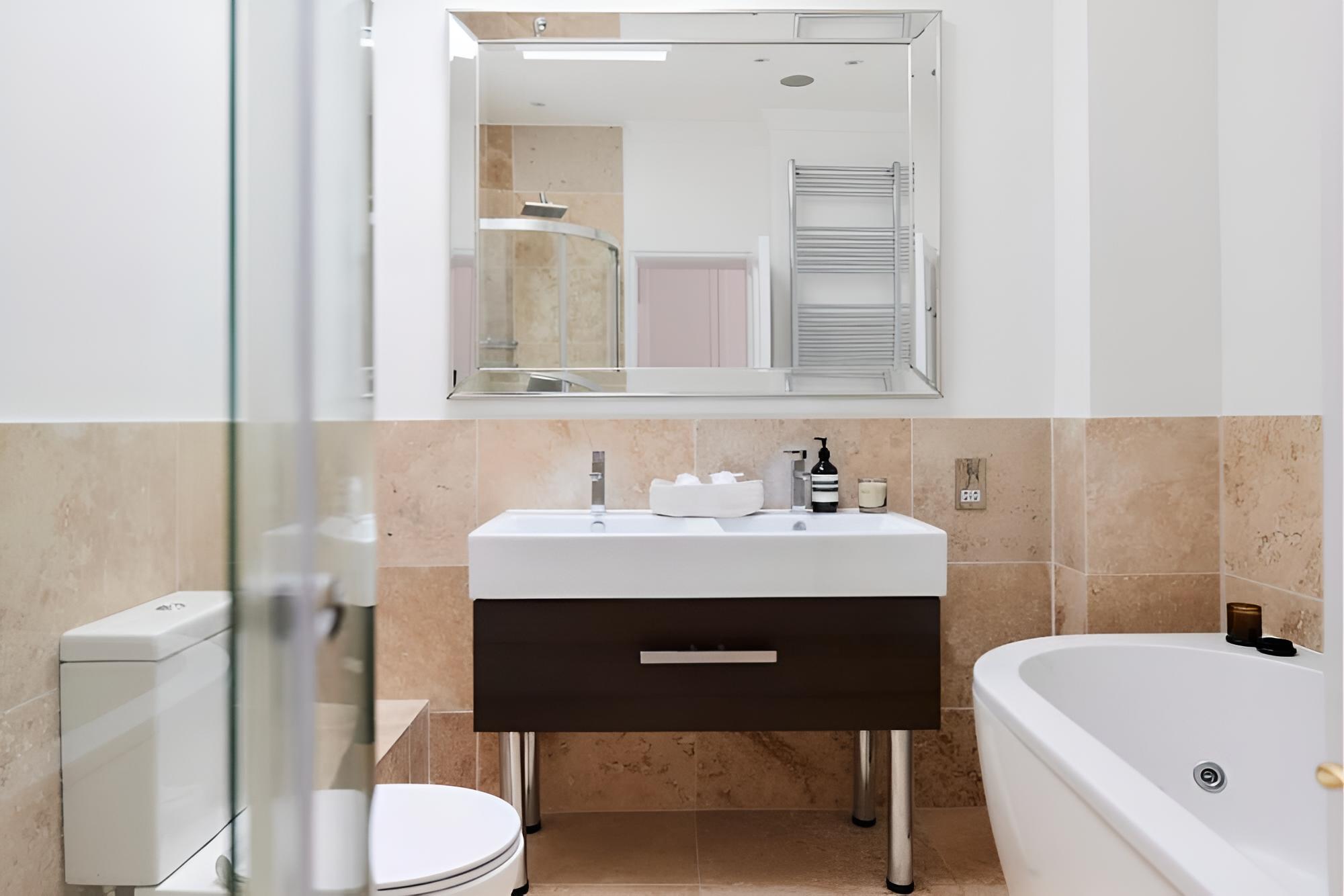 The Kensington Chelsea Escape - Stunning 5bdr With Patio Terrace