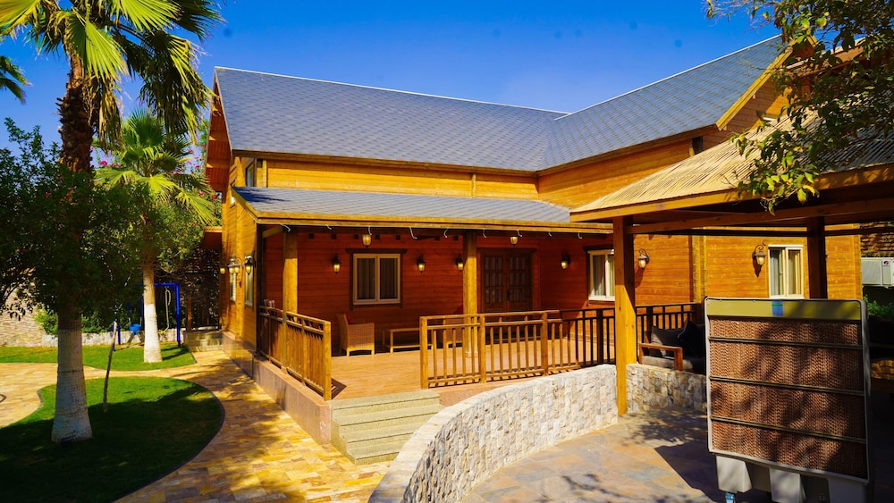 The Land Villas Ammaria