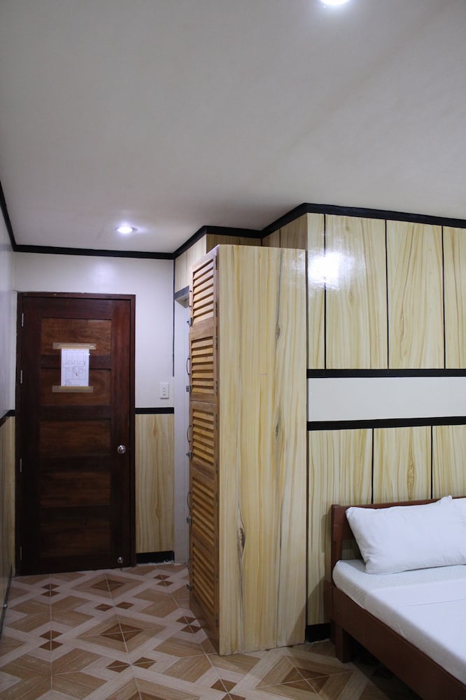 Agustin El Nido Inn
