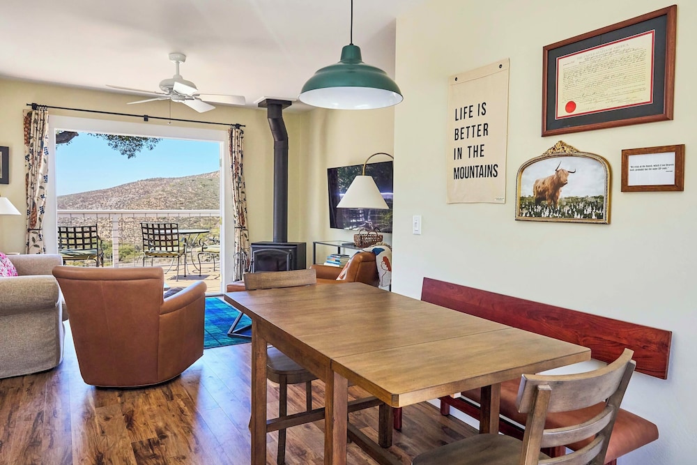 320 Acres: Farmhouse in East County San Diego
