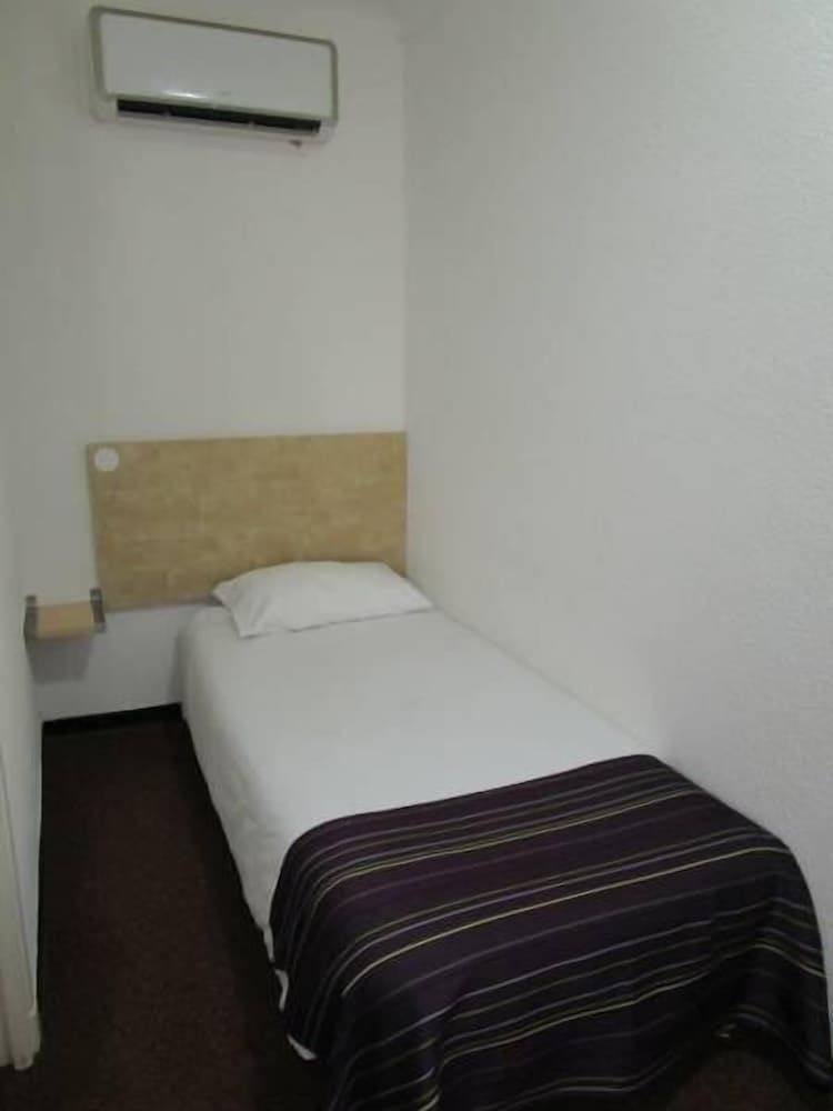 Beziers Vacations - Hotel Concorde Beziers - Property Image 2