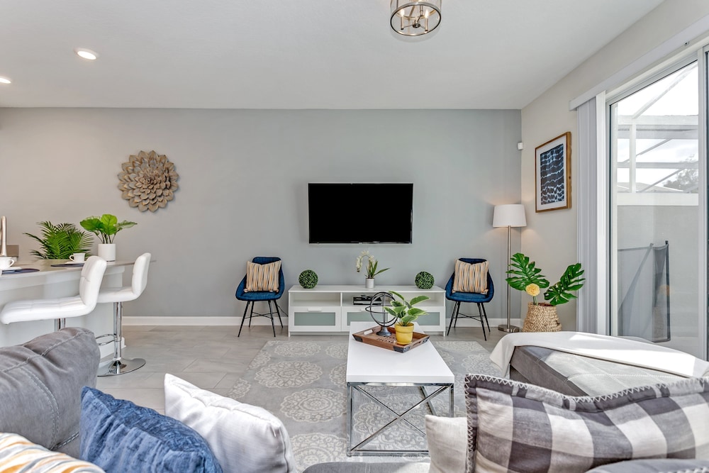 4bed 3Ba Champions Gate Pool Home - Image 5