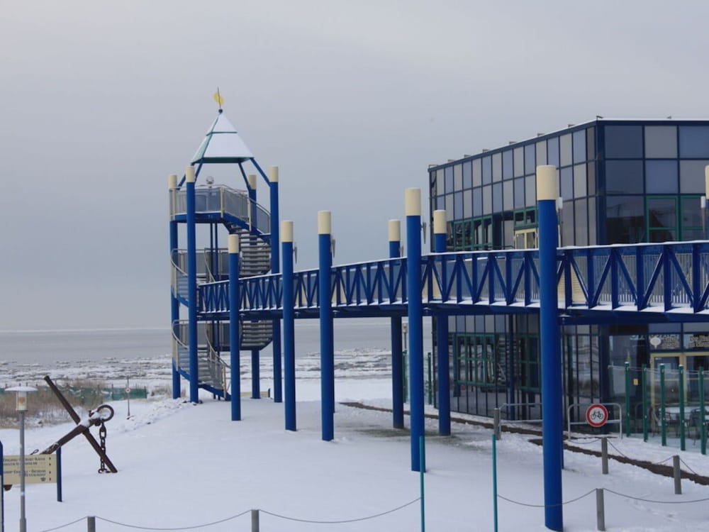 Holiday Apartment Norddeich Radio