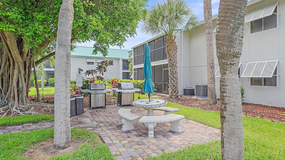 White Sands On Siesta 1 Bedroom Condo