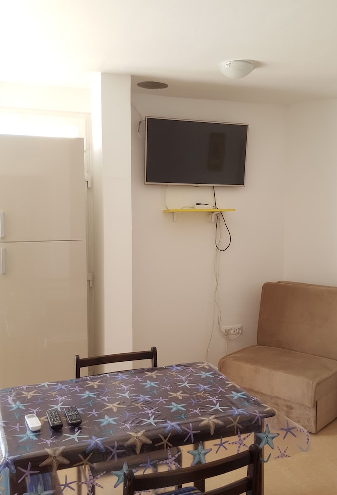 Studio apartment GIRO view 5