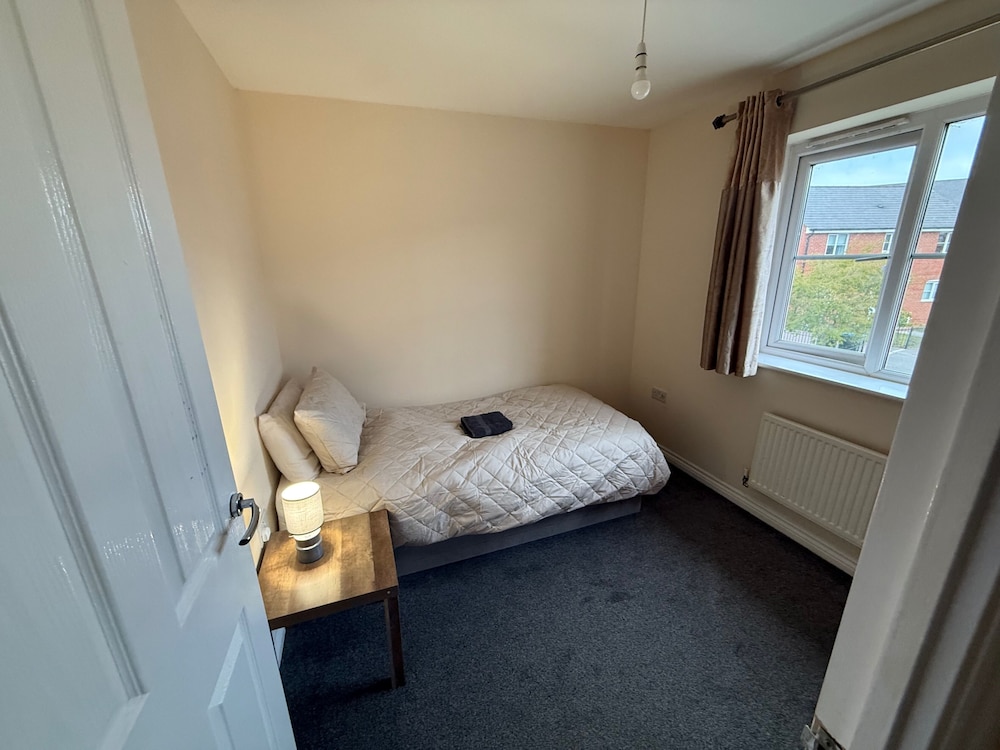 Charming Aylesbury Retreat With 4 Bedrooms