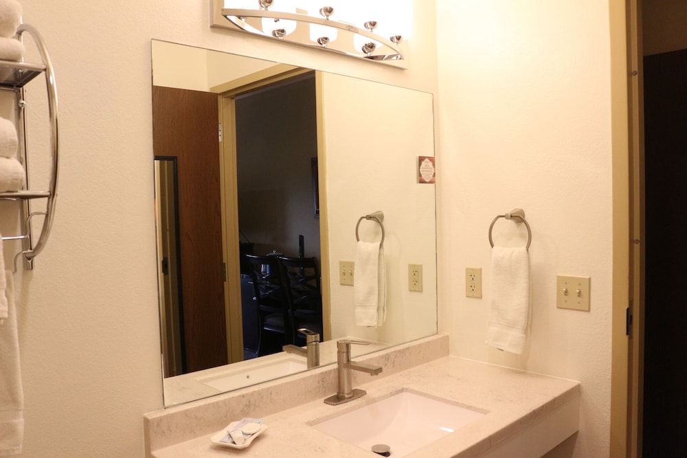 The Lodge at Woodstone Country Club