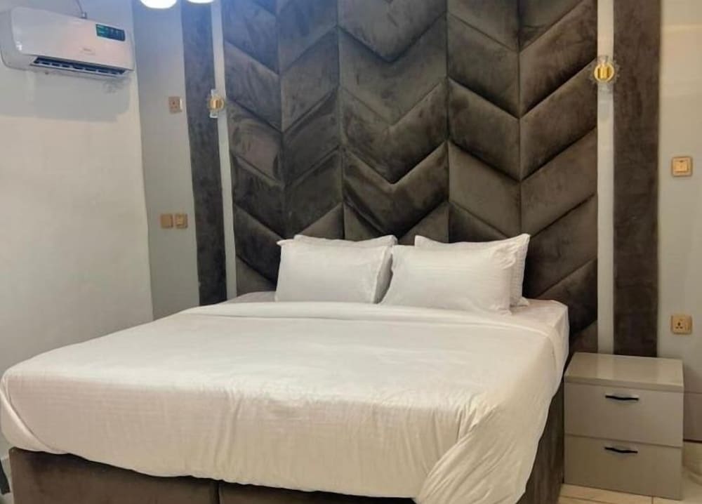 Fina Shortlet Apartment