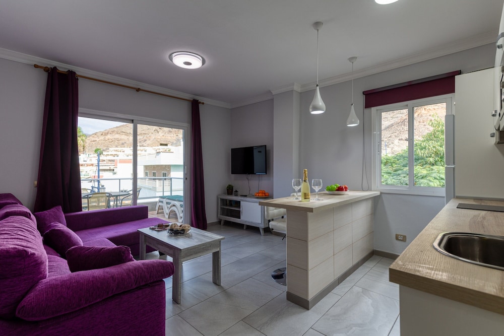 Beachfront Apartment in Playa de Mogan