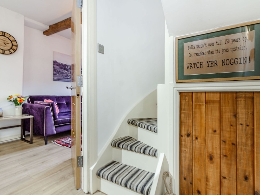 Up-top Cottage