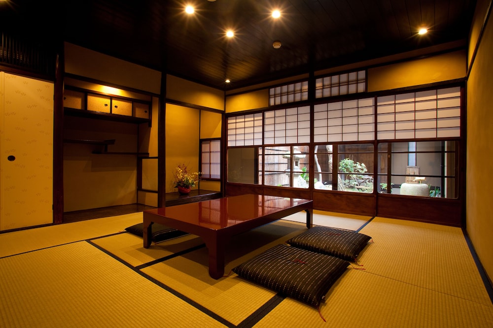 Campton Kyoto Nishijin 9 Arima 10