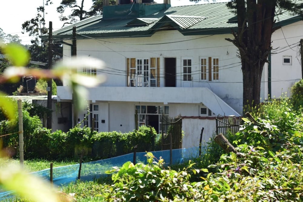 Nuwara Eliya Redrock Guest