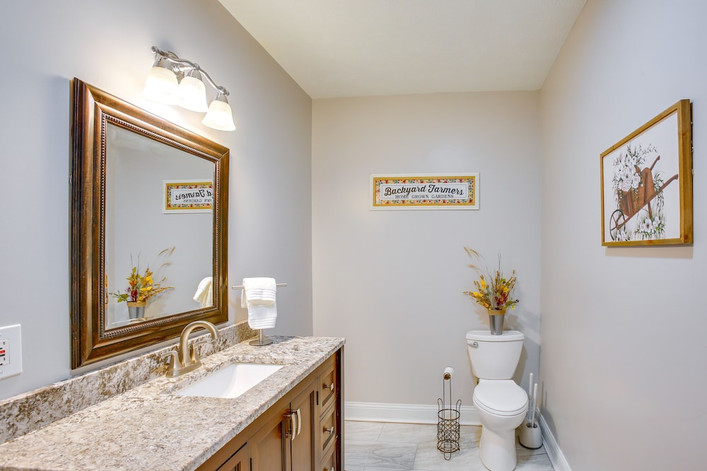 Cadillac Vacations - Charming Cadillac Retreat w/ Private Hot Tub! - Property Image 2