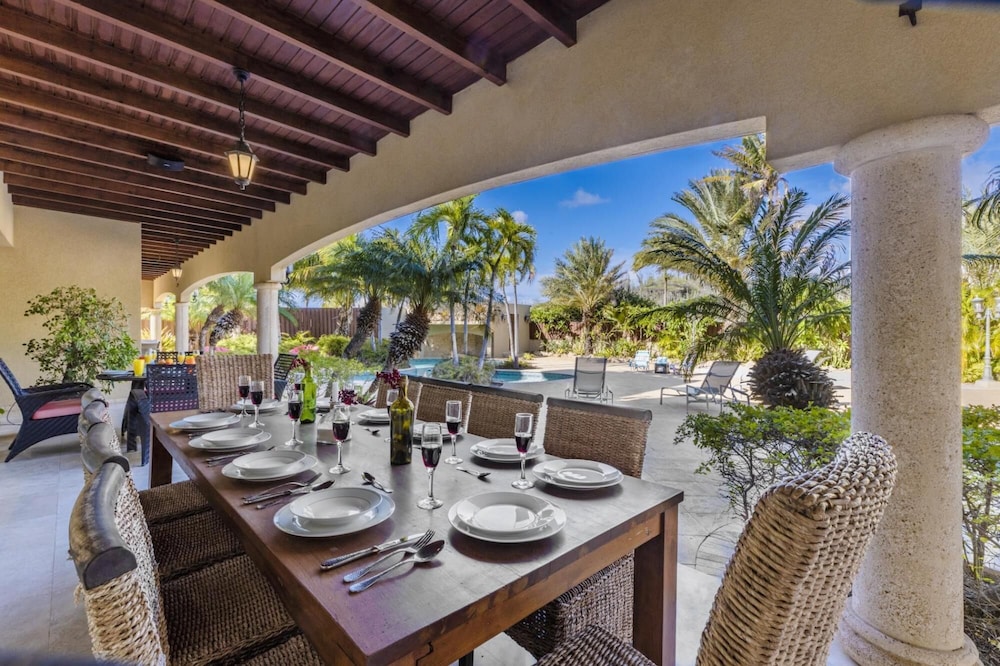 Glamorous Luxury Villa Pool Jacuzzi Sea View