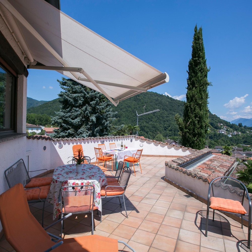Villa Blu Ortensia in Pura Lugano view 4