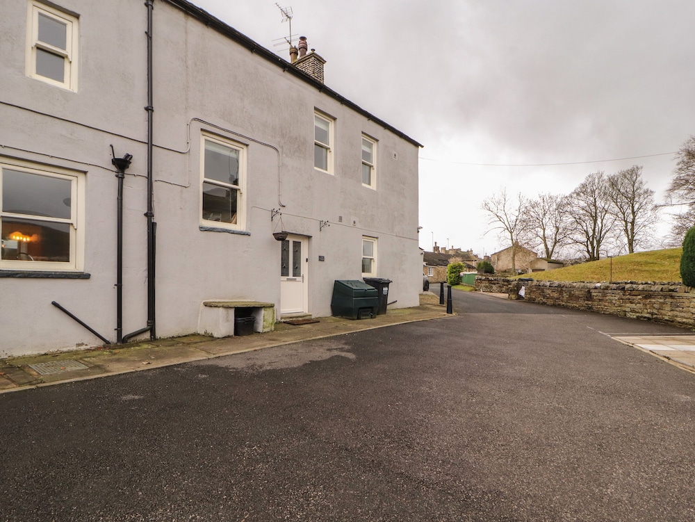 Ings House