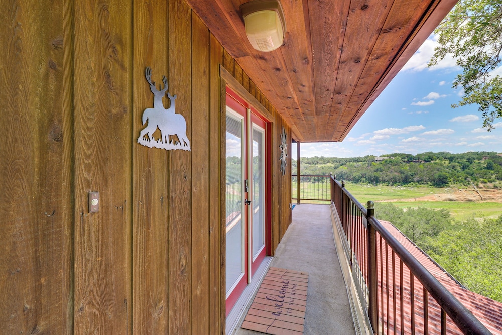 Waterfront Spicewood Home: Deck, Fire Pit Grill - Property Image 34