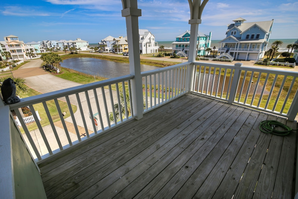 Seafoam House view 5