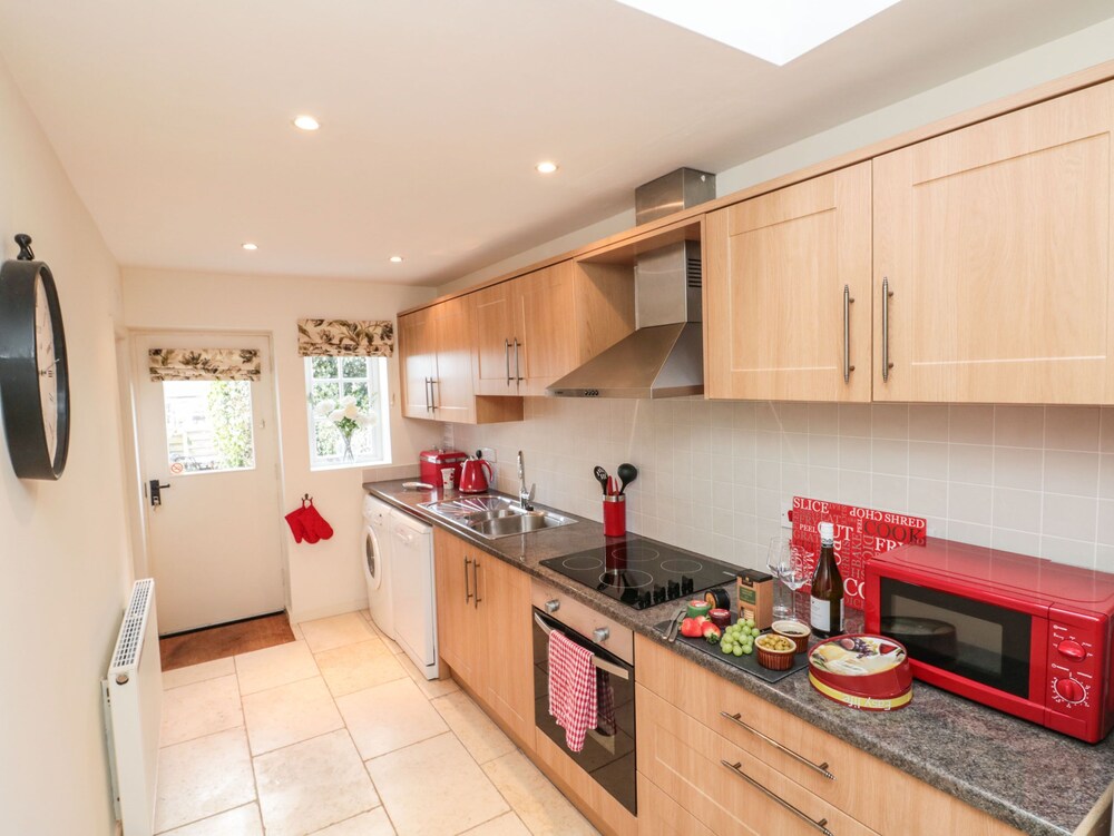 12 Castlegate view 5