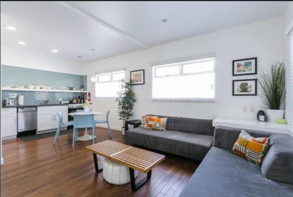 Venice Beach Vacation Condos
