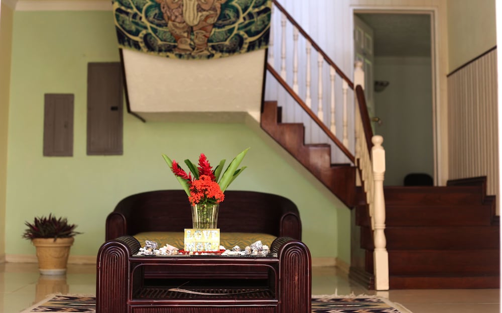 Hotel All Nations Guesthouse - Image 1