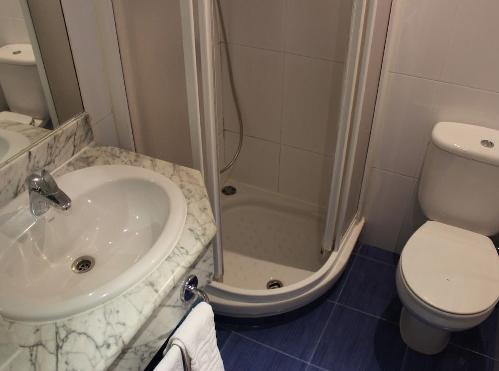 San Sebastian Vacations - Pension San Juan - Property Image 36