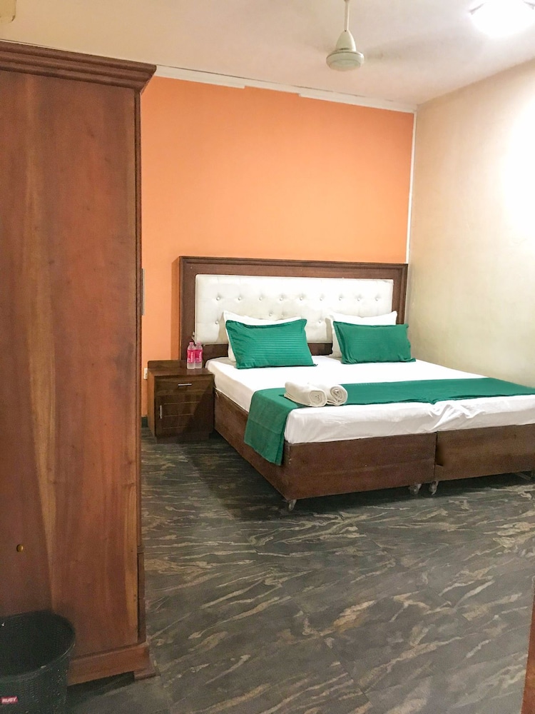 Metro Marine Drive Hotel view 3