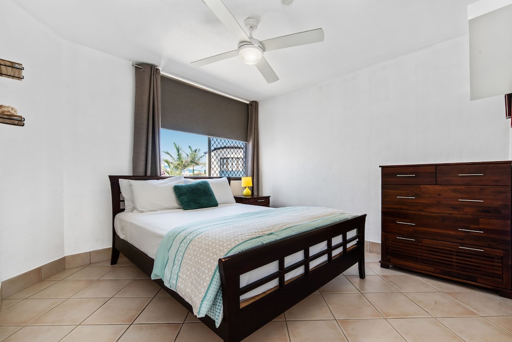 Mylos Holiday Apartments