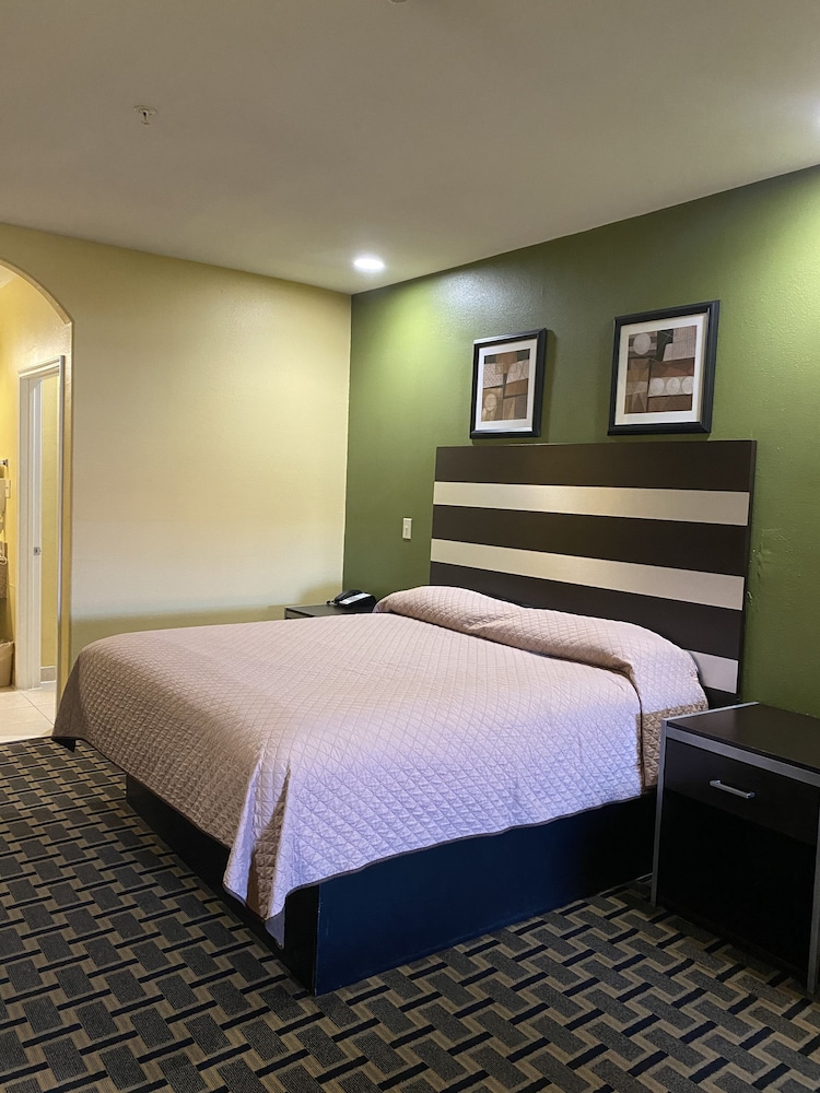 Redwood Suites view 3