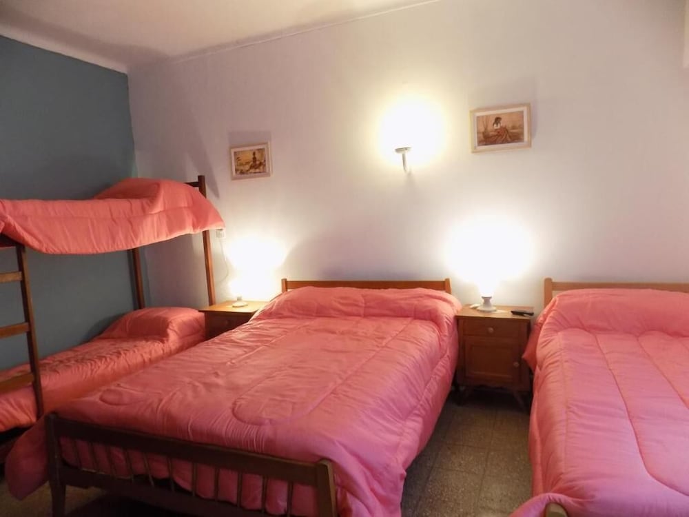 Hotel Embassy