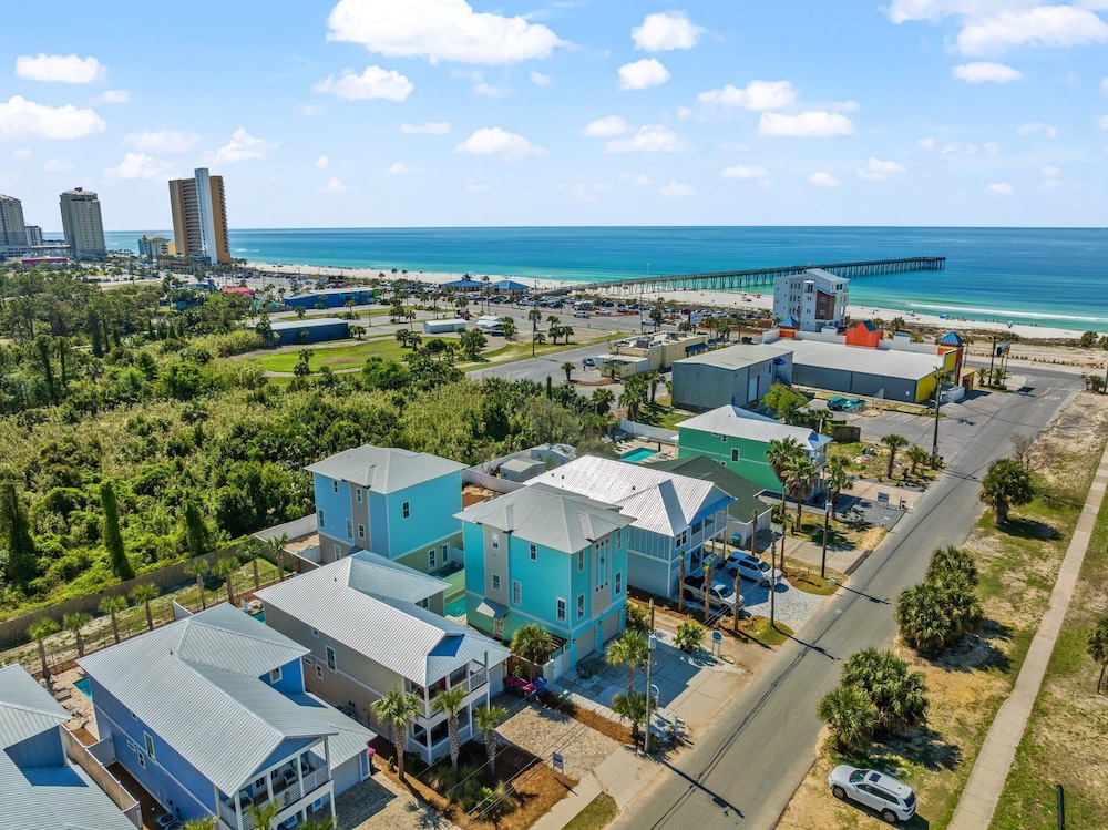 621 Lyndell Ln Unit B Aqua House view 4