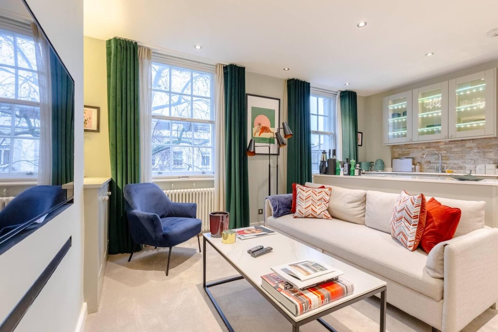 Elegant 1BD Flat in the Heart of Notting Hill!