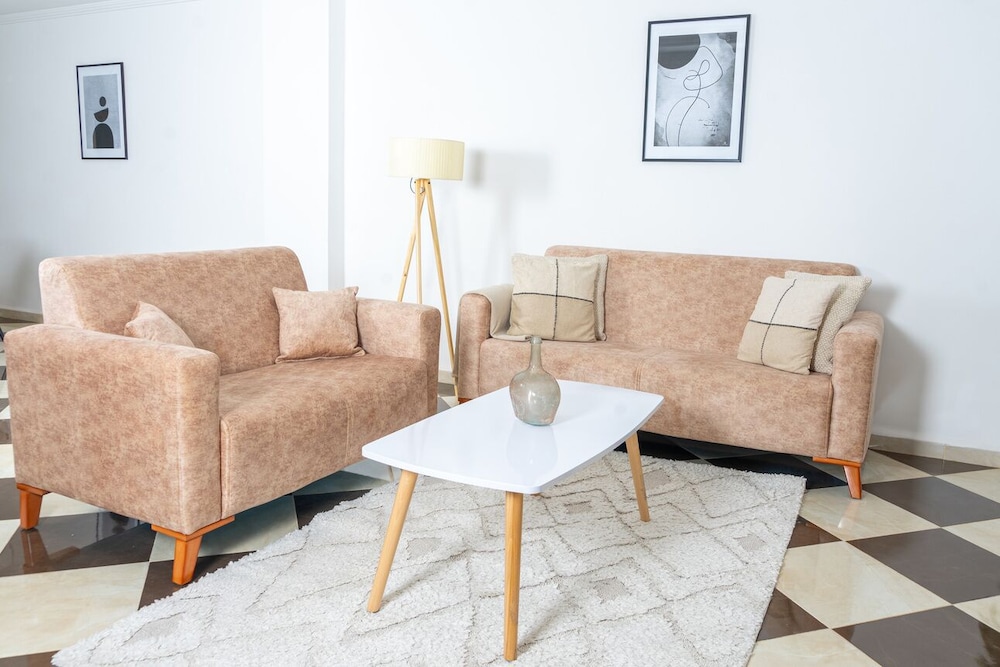 Luxueux Appartement à Bir Mourad Raïs