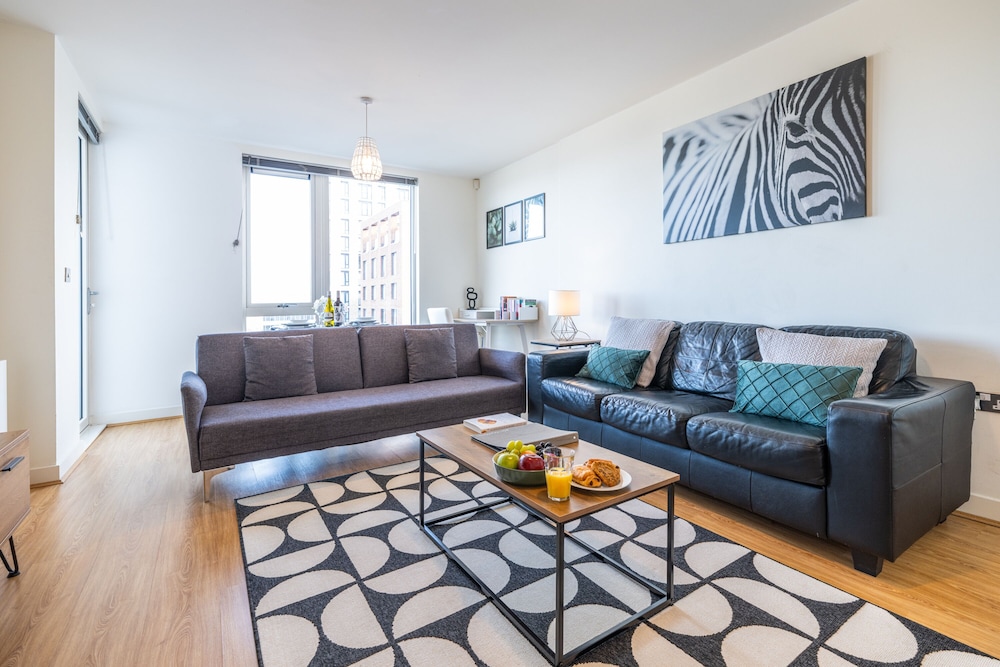 Brightleap Apartments - The Hub