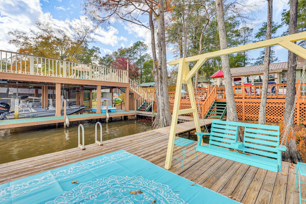 Private Dock + Fire Pit: Gantt Lake Getaway!