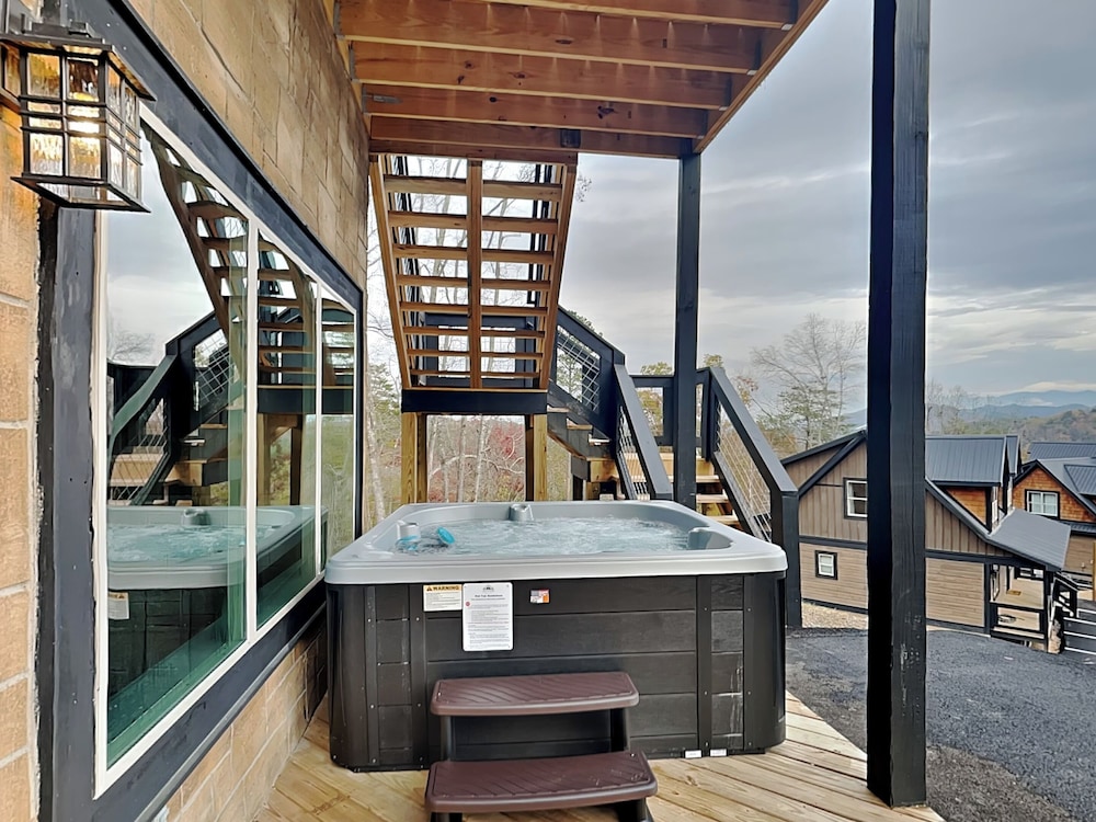 Breathless Views by Smoky Cove Resort
