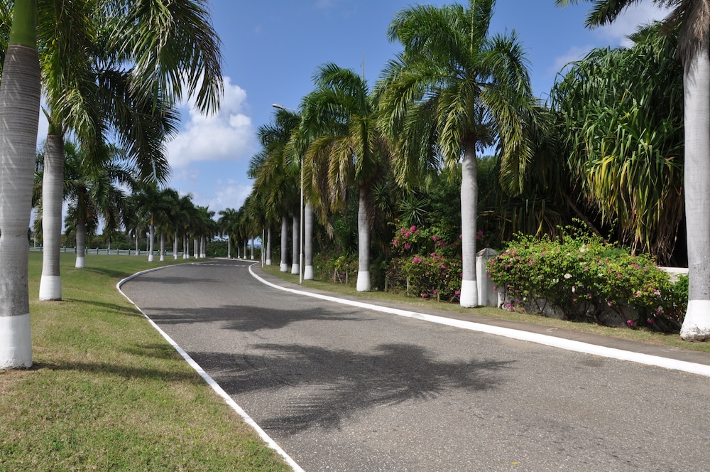 Hotel Seacastles Apartments - Image 1