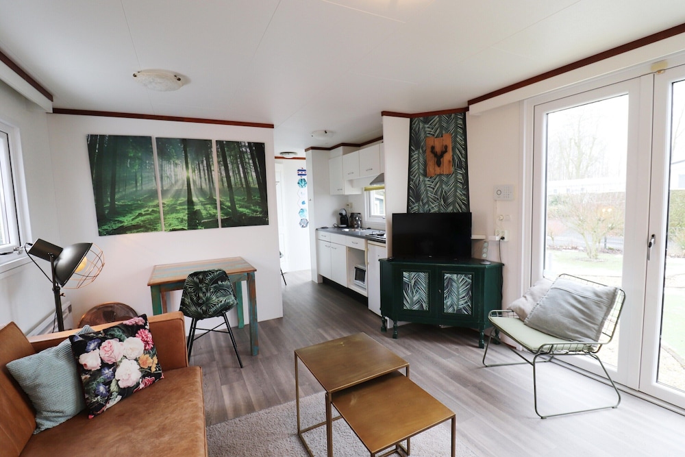 Chalet in Tzummarum Near Frisian Countryside
