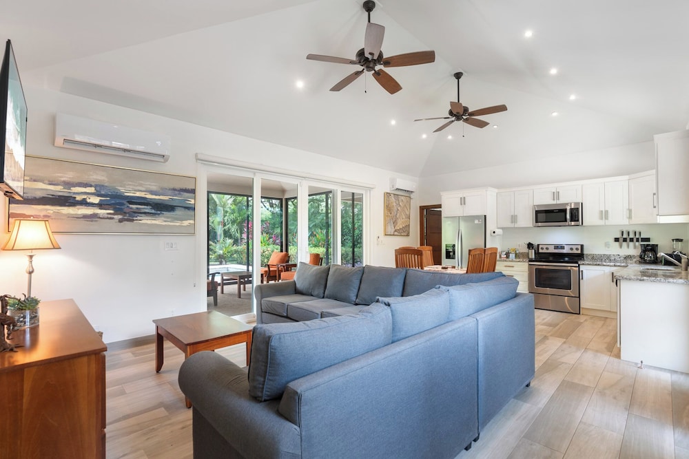 Beautiful home in a gated Neighborhood, Walking Distance to Beach with Garden