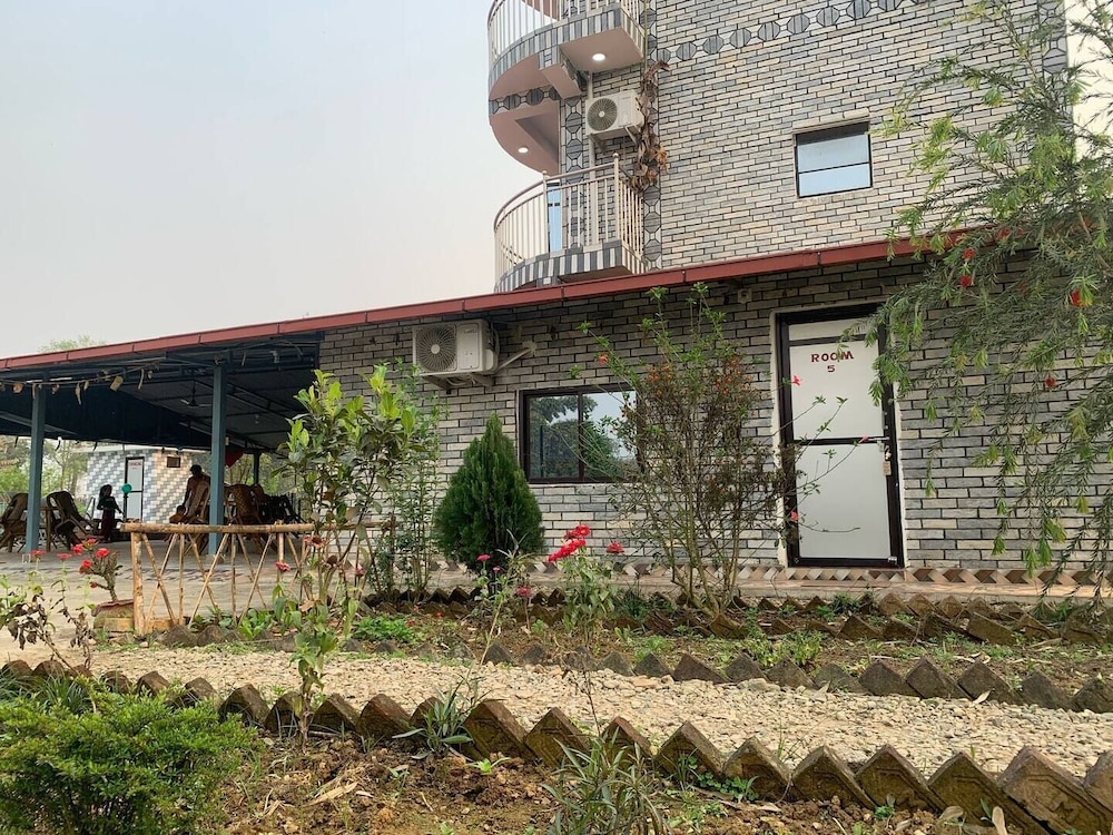 Devchuli Farm House