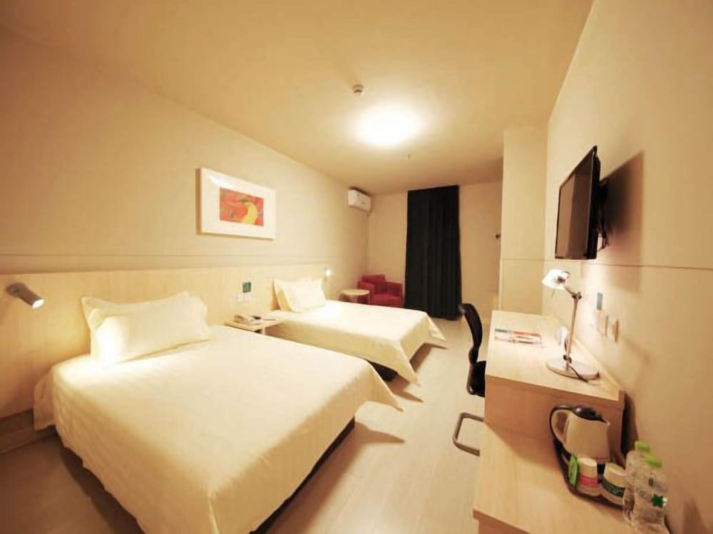 Jinjiang Inn Wuhan Jianghan Road Subway Grand Ocean Department Store