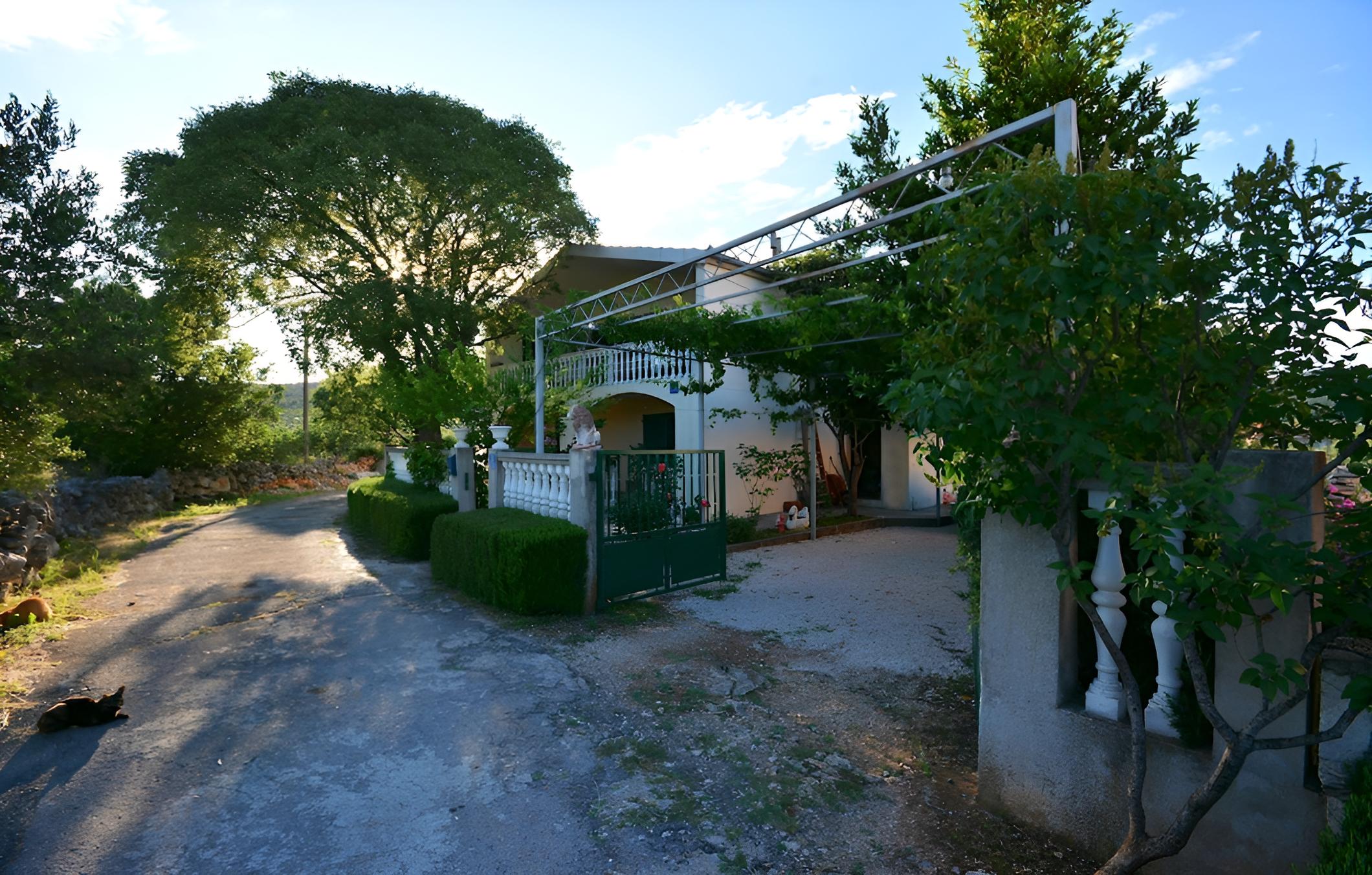 Photo 18