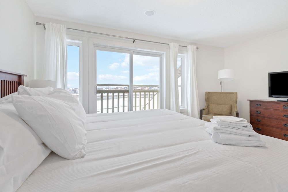Rivergrass Condos