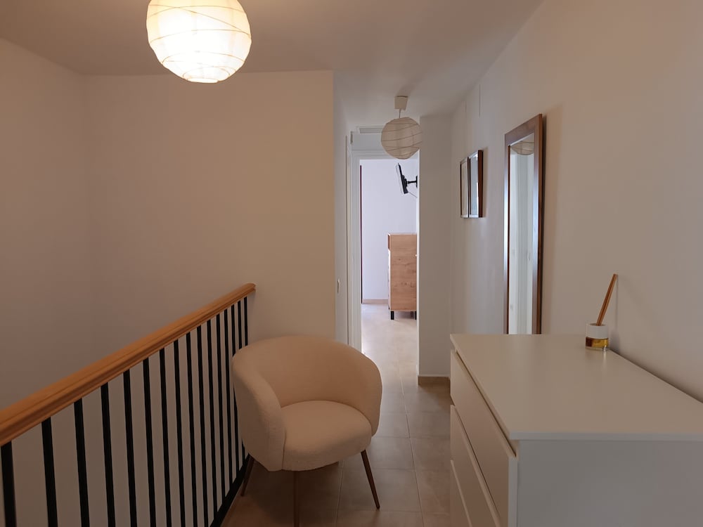 Amazing & Renovated 2-bedroom Flat in Fuengirola