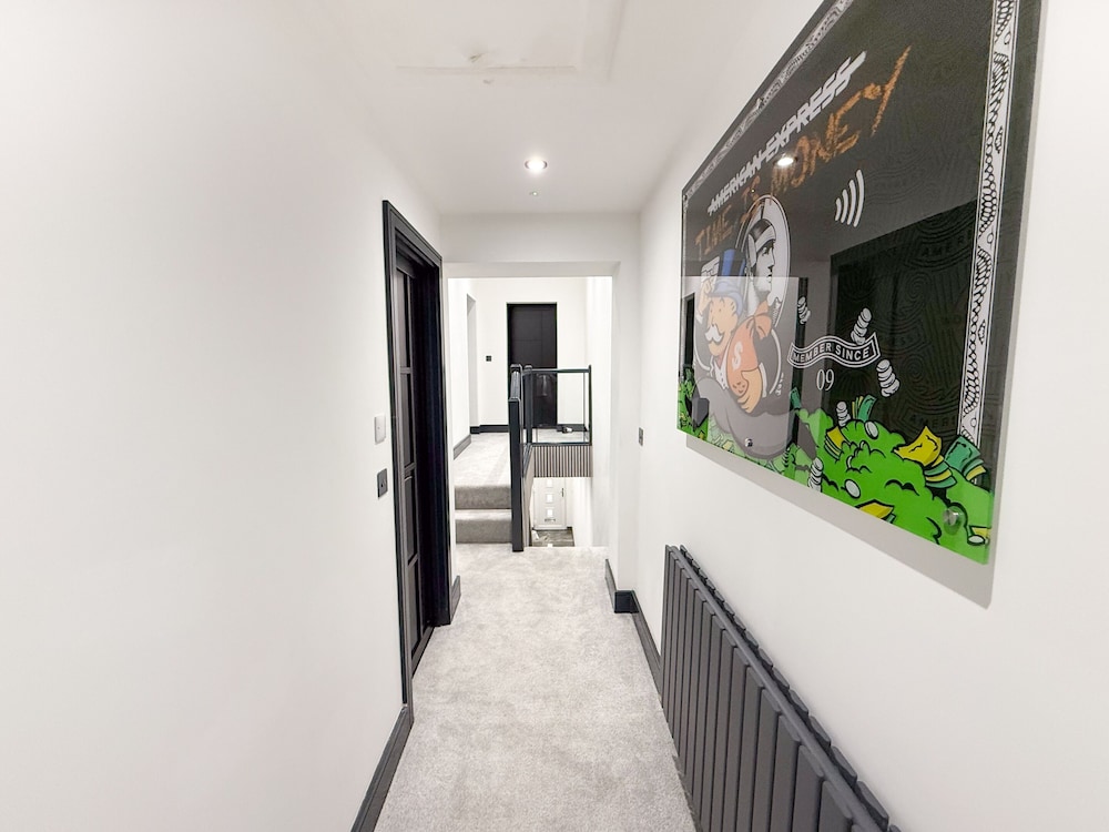 Santi House